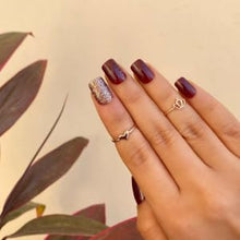 Load image into Gallery viewer, Buddy Jelly Trends Premium Designer 24pcs Stick-on Nails set, with Easy Glue Tab application, Nails are Reusable & Unbreakable (W1199)