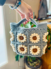 Load image into Gallery viewer, Modern Crochet Cotton Handmade bag, Cotton Shoulder bag Reusable Bag Crochet Purse Market Bag