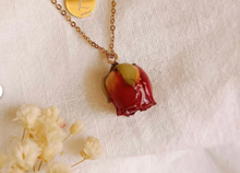 Load image into Gallery viewer, Real Rose Bud Necklace, Resin Dried Flower Rose Necklace, Rose Flower Necklace, Real Rose Pendant, Romantic Valentines Day Gift for Her