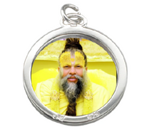 Load image into Gallery viewer, Locket With Photo, Locket With Laxmi Ji Photo, Locket with Radhe Photo, Locket with Shiva Photo, Locket With Premanand Maharaj Photo, Locket with God Goddess Photo, Locket With Radha Name, Custom Silver or Golden Locket