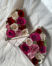 Load image into Gallery viewer, Floral Bookends , Resin Flower Bookends, Designer Bookends, Interior Decor Items, Flower Preserved Resin Bookend, BookEnds | 3D Resin Blocks | Wedding Floral Preservation | Bridal Bouquet Preservation | Flower Preservation | Pressed Flower
