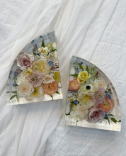 Load image into Gallery viewer, Floral Bookends , Resin Flower Bookends, Designer Bookends, Interior Decor Items, Flower Preserved Resin Bookend, BookEnds | 3D Resin Blocks | Wedding Floral Preservation | Bridal Bouquet Preservation | Flower Preservation | Pressed Flower
