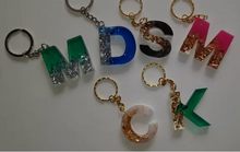 Load image into Gallery viewer, Resin Alphabet Keychain, Custom Real Flower Keychain, Floral Birth Month Resin Keychains, Letter Keyring, Pressed Flowers Key Chain, Gift For Her, Birthday Gift