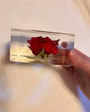 Load image into Gallery viewer, Floral Preservation |Garland Floral Preservation | Wedding Invitation Card Floral Preservation | Wedding Floral Preservation | Resin Floral Preservation | Bridal Bouquet Preservation | Resin Floral Block | Custom Bouquet Preservation