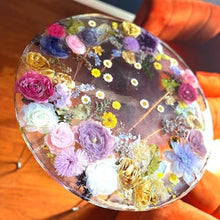 Load image into Gallery viewer, Handmade epoxy resin flower table large 18” , customization available. Book yours now