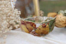 Load image into Gallery viewer, Custom Floral Resin Bowl: Wedding & Memorial Flower Preservation, Real flower and leaves preserved in resin bowl