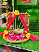 Load image into Gallery viewer, Floral Mehndi Haldi Thali Set: Velvet & Net Frame, Indian Wedding Decor