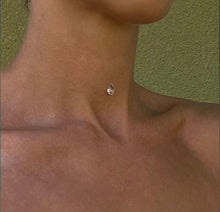 Load image into Gallery viewer, Resin Necklace, Handmade Dew Drop Necklace - Minimalist Water Drop Jewelry for Anniversary, Wedding, Birthday Gift, Party Wear, Queen Necklace, Handmade Resin Royal Necklace