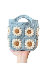Load image into Gallery viewer, Modern Crochet Cotton Handmade bag, Cotton Shoulder bag Reusable Bag Crochet Purse Market Bag
