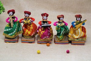 JH Gallery Recycled Material Rajasthani Home Decor Items Musician Bawla Puppets Idol Show Pieces for Home Decor 11 X 28 Cm Multicolor, 5 Pieces (Male Puppets)