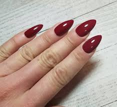 Medium Almond Plain Red Nail Art Artificial / Fake Nails / Press on Nails for Girls and Women