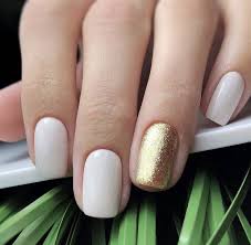 Cream with Golden Glitter Short Length Nail Art Artificial / Fake Nails / Press on Nails for Girls and Women