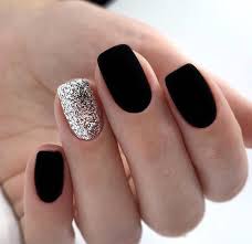 Black Readymade Nail Art Artificial/Fake Press on Nails for Girls and Women