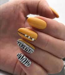 Premium Stone and White Stripes Nail Art Artificial / Fake Nails / Press on Nails for Girls and Women