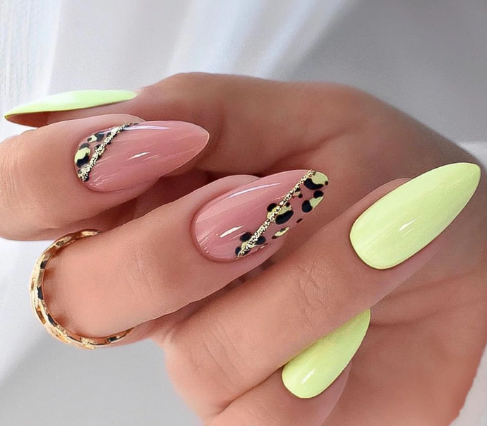 Handmade Artificial / Stick On Nails / Press on Nails for Girls and Women Yellow and Nude Shade New Design