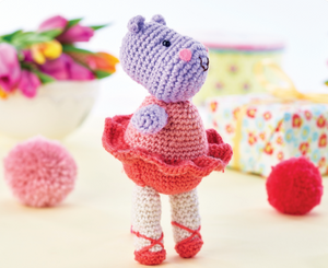 Bhavya's Cute Hippo Making DIY Crochet Kit, Crochet Material Kit with Yarn, Crochet Needles, Tools & Accessories, Crochet Kit Starter, Crochet Beginners Kit, Crochet Tutorial, Yarn Craft Kits for Adults, Handmade Craft