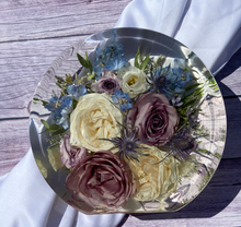 Load image into Gallery viewer, Resin Flower Preservation in Circle, Wedding Flower Preservation | Bridal Bouquet Preservation | Floral Resin | Bridal Gift | Wedding Gift | Resin Flowers | Circle
