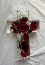 Load image into Gallery viewer, Resin Cross Flower Preservation, Memorial Cross Floral Preservation | Cross Flower Preservation | Bouquet Flower Preservation | Memorial Flowers
