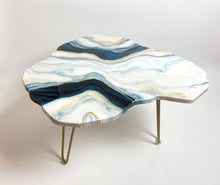 Load image into Gallery viewer, White &amp; Navy blue coffee table, Epoxy resin coffee table, Custom coffee table, Geode coffee table, Unique side table, Marble coffee table
