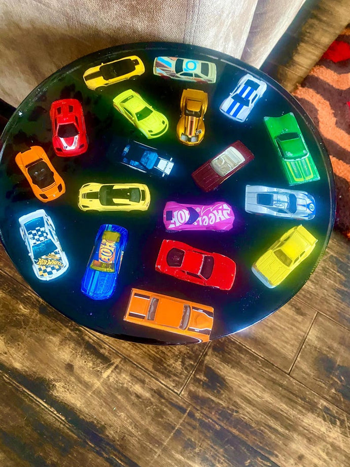 Hot Wheels Resin Coffee Table: Upcycled Toy Car Decor, Kids Cars Preserved in Table Form