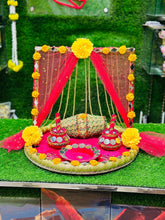 Load image into Gallery viewer, Floral Mehndi Haldi Thali Set: Velvet &amp; Net Frame, Indian Wedding Decor
