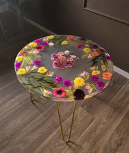 Load image into Gallery viewer, Handmade resin epoxy end table, coffee table , - Custom order available-any size,shape, height and flowers
