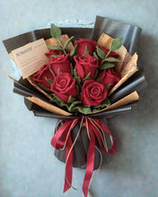 Load image into Gallery viewer, Custom Crochet Rose Bouquet : Gift for Her, Valentine’s Day, Anniversary, Birthday, Christmas, proposal
