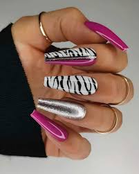 Premium Black White Strip with Glitter Nail Art Artificial / Fake Nails / Press on Nails for Girls and Women