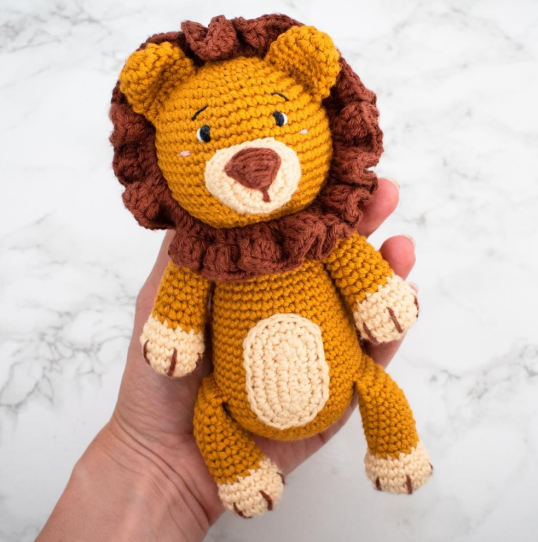 Bhavya's Toy Lion Woolen Making DIY Crochet Kit, Crochet Material Kit with Yarn, Crochet Needles, Tools & Accessories, Crochet Kit Starter, Crochet Beginners Kit, Crochet Tutorial, Yarn Craft Kits for Adults