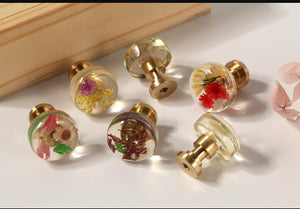 Resin Knobs for your wardrobe or Drawer, Real flower resin Knobs and handles for drawer and wardrobe, resin hardware - set of 2