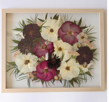 Load image into Gallery viewer, Resin pressed flowers Preserved frame, epoxy flower frame , real flower frames
