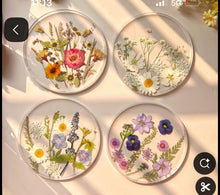 Load image into Gallery viewer, Bulk Order For New Year and Christmas, Resin Coasters with any design and theme, beach, flowers ,stones ,pearls, give aways for any occasion at most affordable prices and quick delivery - Pack of 10
