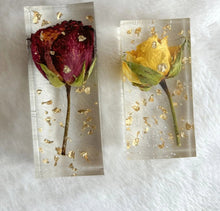 Load image into Gallery viewer, Real Rose preserved for life time in Resin, memorable gift , couple gift , anniversary gift, gift for boy friend and girl friend
